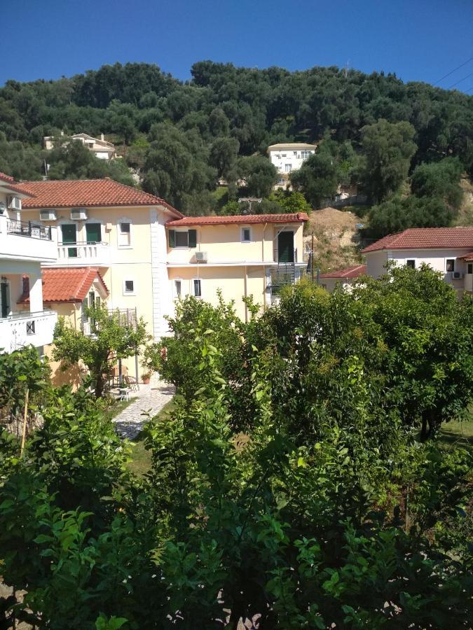 Perivoli Tessa's * Parga